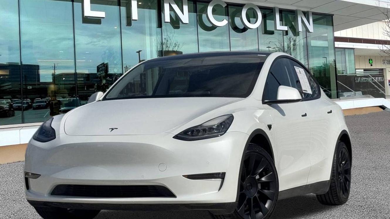 TESLA MODEL Y 2021 5YJYGDEE0MF159120 image